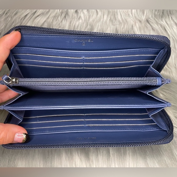 EUC CHANEL Iridescent Boy Chevron Wallet - Picture 6 of 16